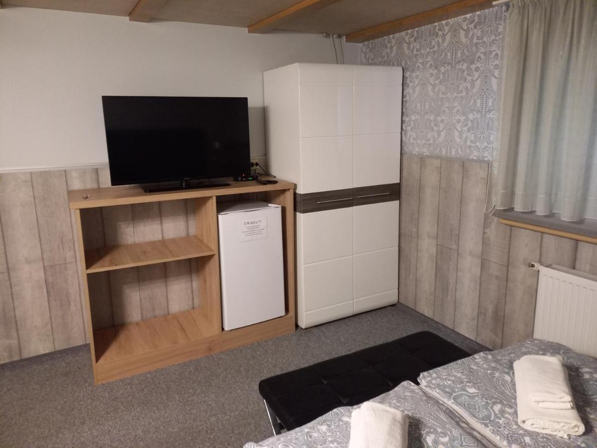 Pokoje Goscinne Jaga Kielce Exterior foto